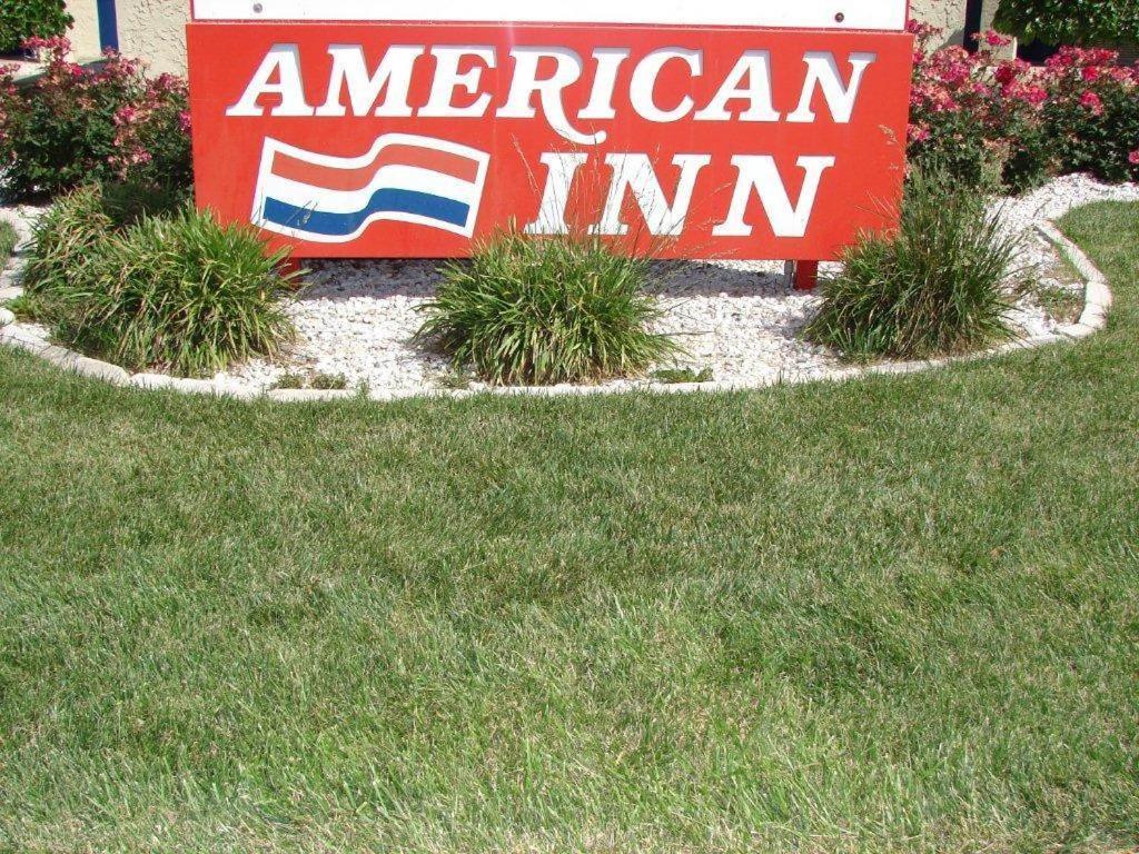 American Inn บลูสปริงส์ ภายนอก รูปภาพ
